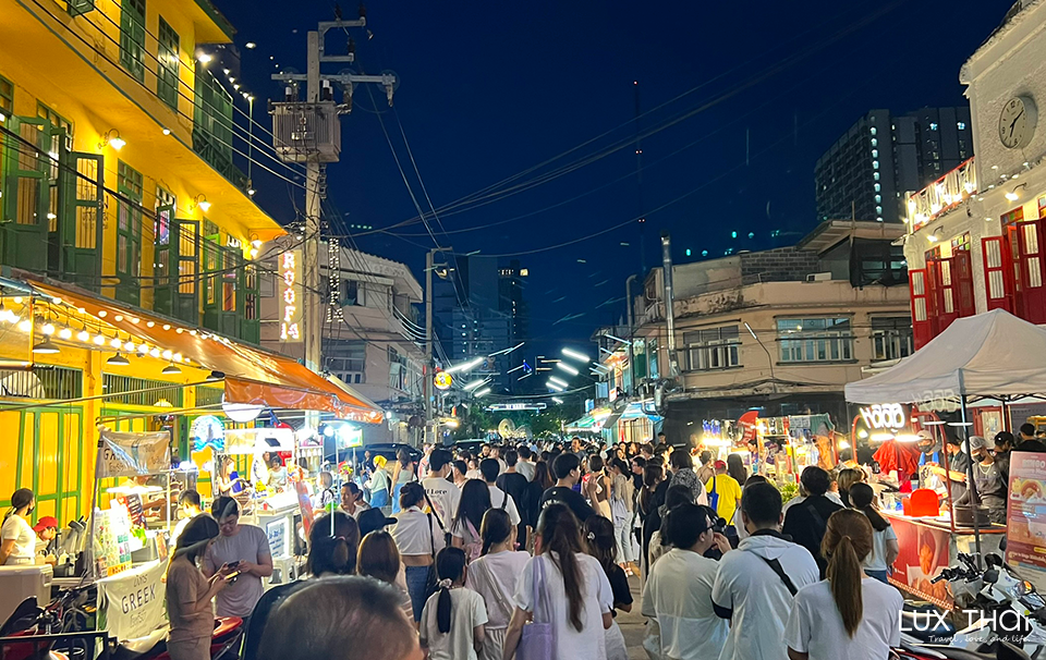朱拉隆功美食街-1