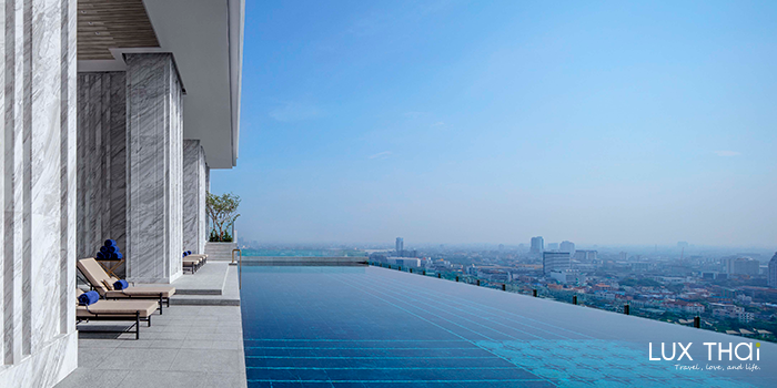 網美打卡無邊際泳池